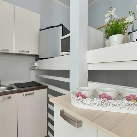 Functional & Cozy Close To The And Downtown By Renters * 索波特