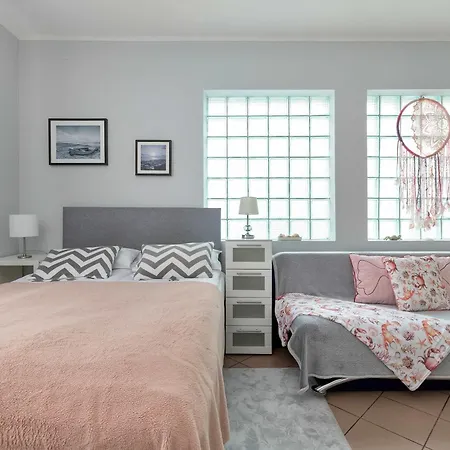 Functional & Cozy Close To The And Downtown By Renters דירה *